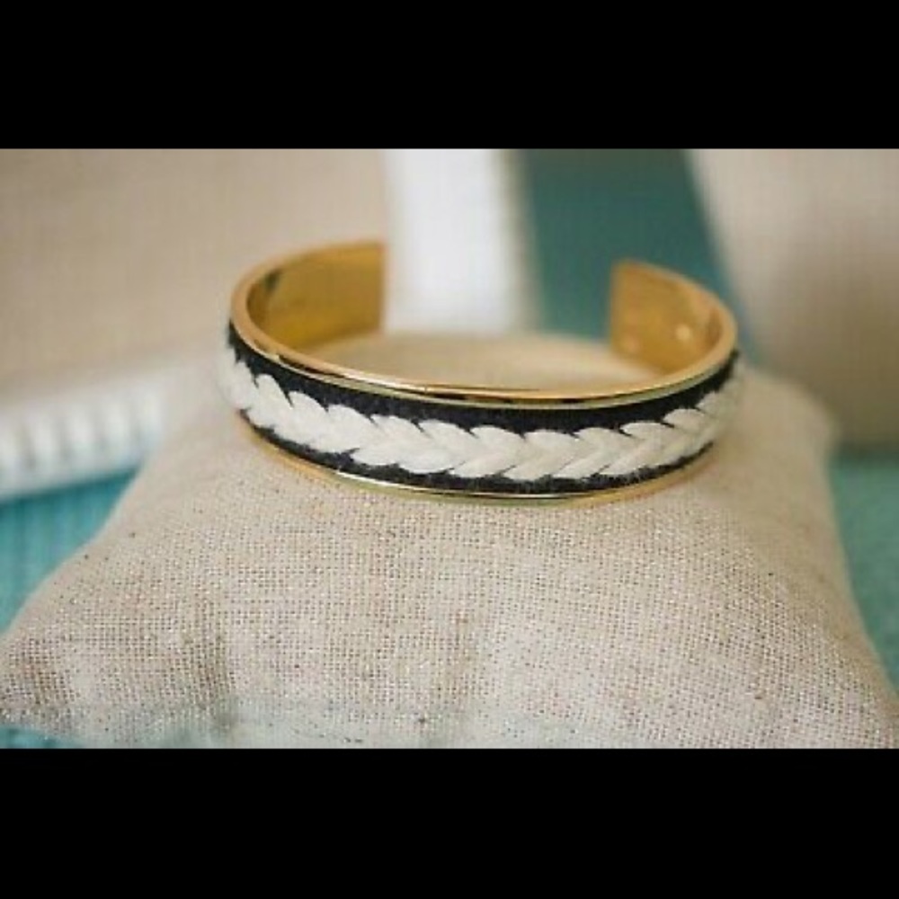 Stella and Dot Illuminate Cuff